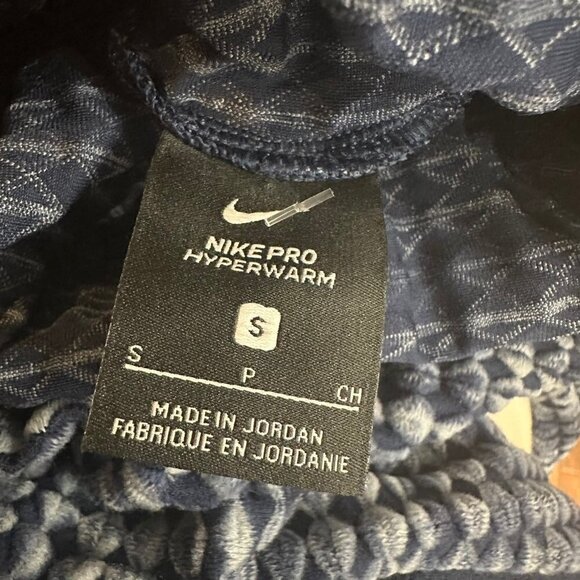 NWT Nike Pro Hyperwarm turtleneck - Picture 4 of 6